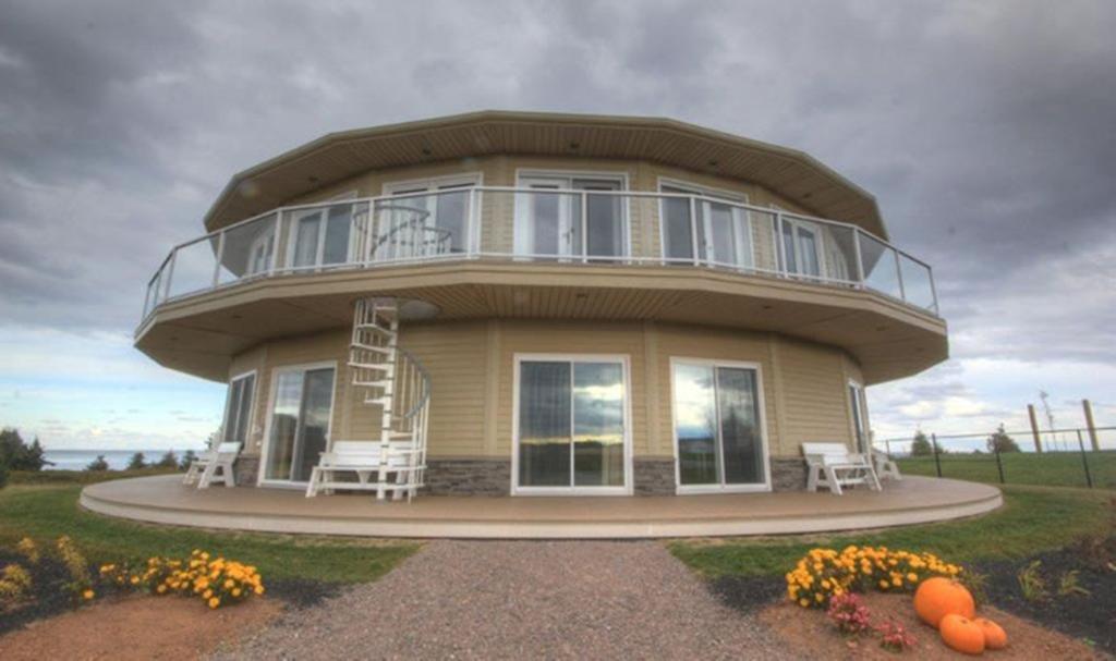 Around The Sea - Cana Da'S Rotating House, Suites & Tours North Rustico Ngoại thất bức ảnh