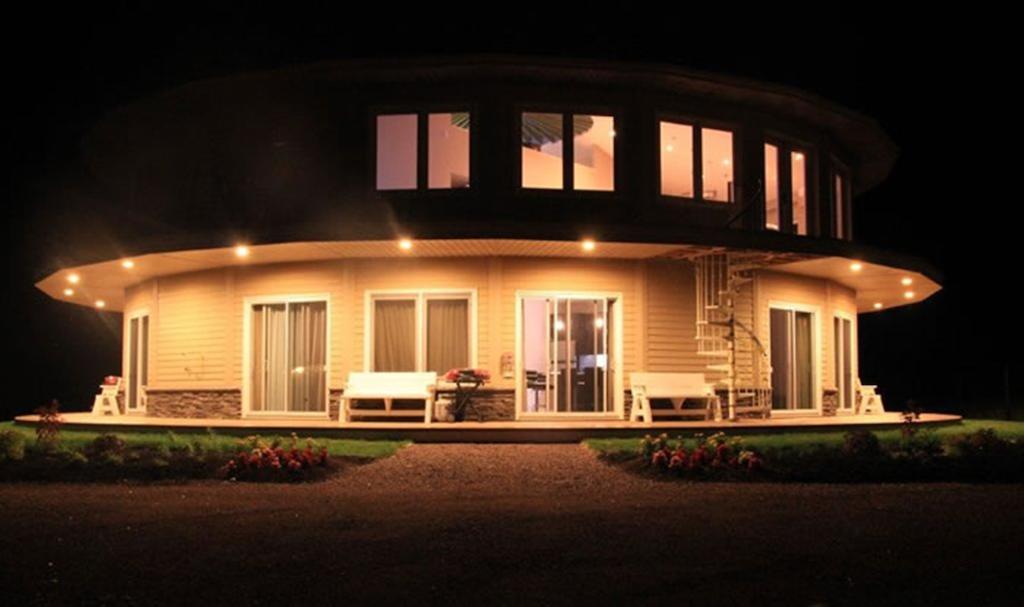 Around The Sea - Cana Da'S Rotating House, Suites & Tours North Rustico Ngoại thất bức ảnh